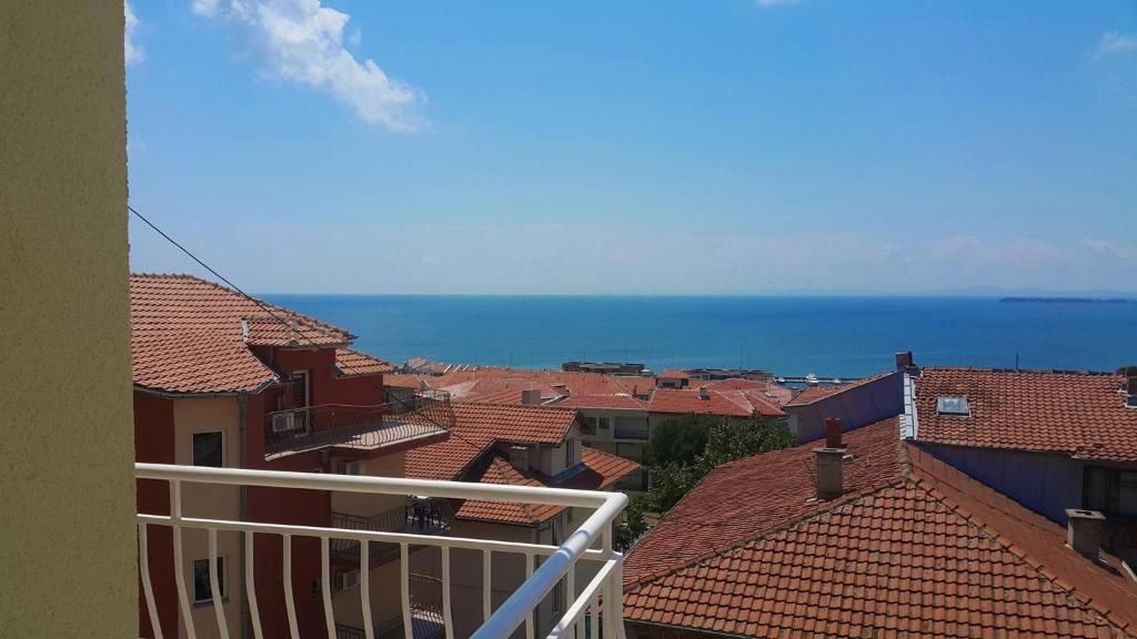 Отель Family Hotel Rosi Свети-Влас-36