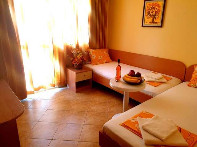 Отель Family Hotel Rosi Свети-Влас-21