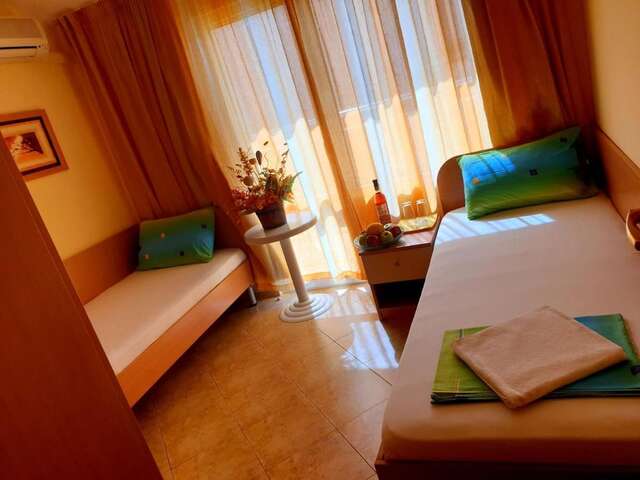 Отель Family Hotel Rosi Свети-Влас-6